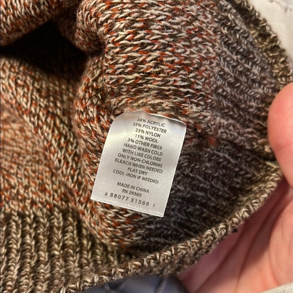 Colorblock Sweater - Picture 3 of 3